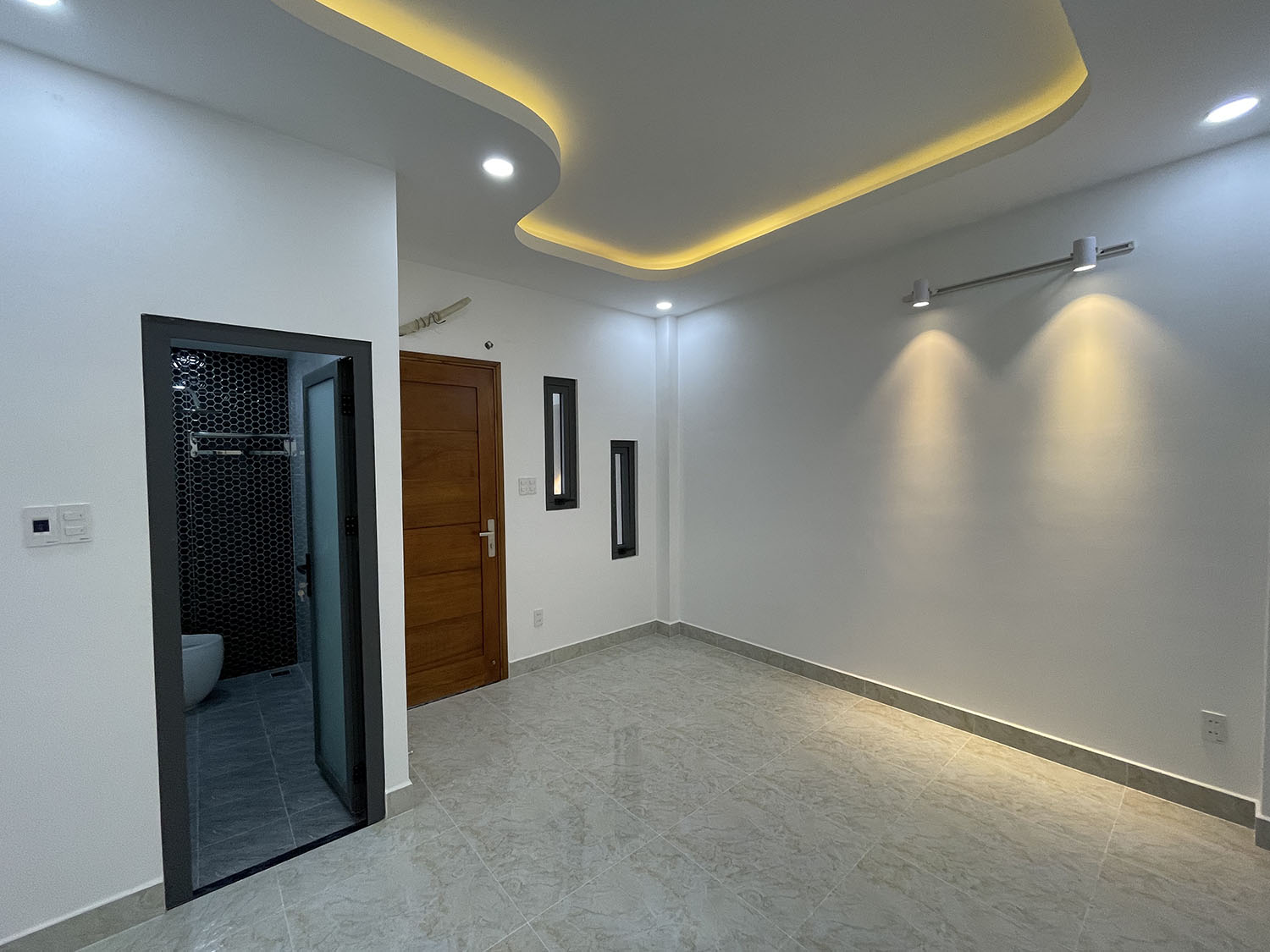 Bán nhà Đường Nguyễn Trọng Tuyển, Quận Phú Nhuận Tuyệt phẩm 4 lầu t.kế Cổ Điển PARIS PHÁP, hẻm ôtô